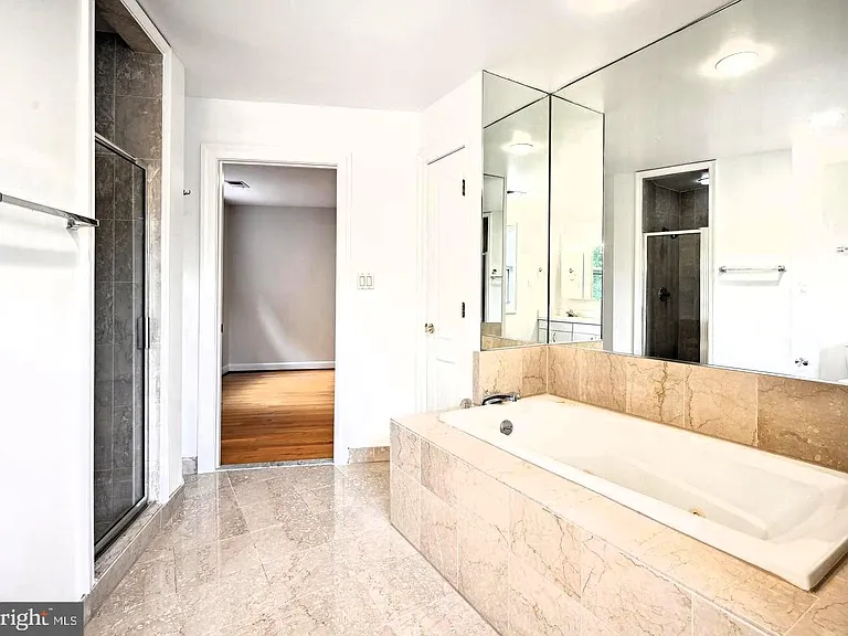 5330 Connecticut Ave NW — Photo 23