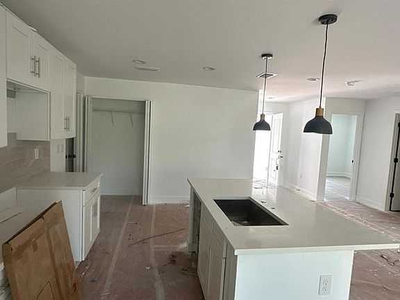 3rd image of 12266 Edwards Rd