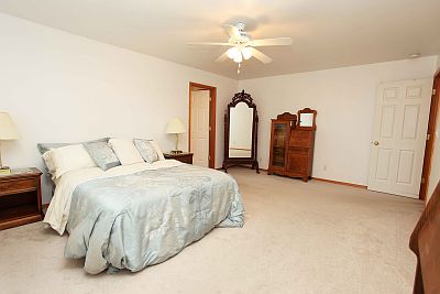 4th image of 408 Palm Dr