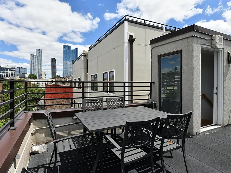 58 Giles Ave #3 — Photo 20