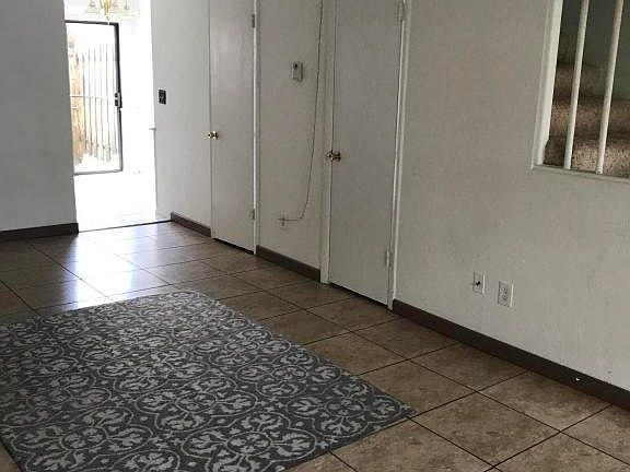 2nd image of 980 Canalview Blvd #F5