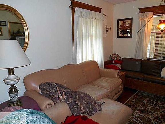 4th image of 1606 New York Ave