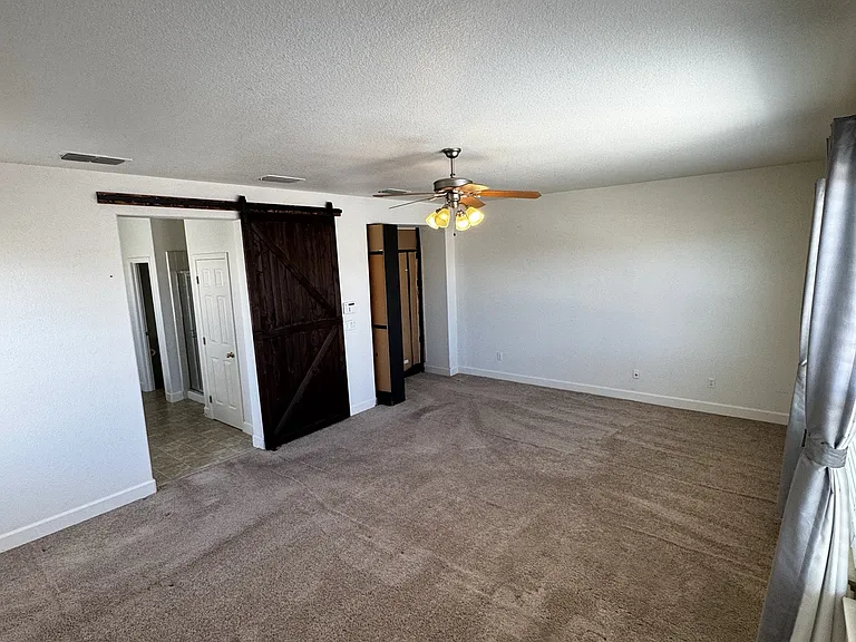 10389 Danichris Way — Photo 4