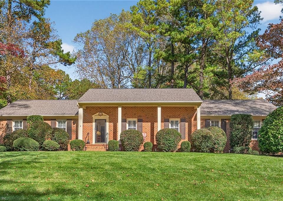 1st image of 100 Holdsworth Rd