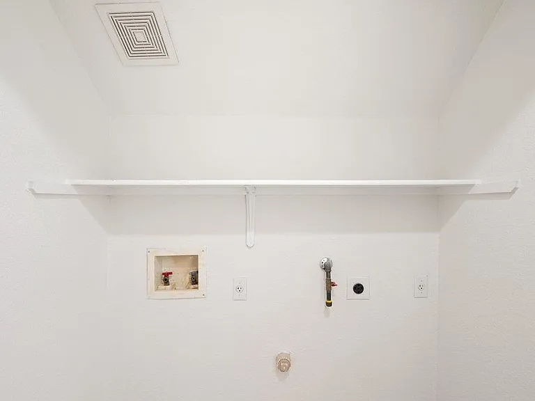 11416 Dog Leg Dr — Photo 22