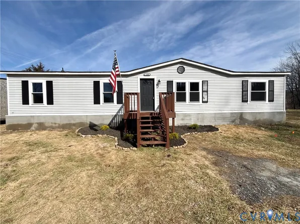 1500 Webster Rd, Glade Hill, VA 24092