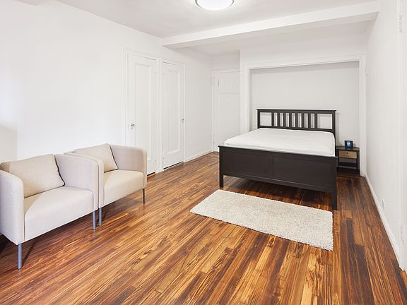 3rd image of 45 Tudor City Pl APT 1309