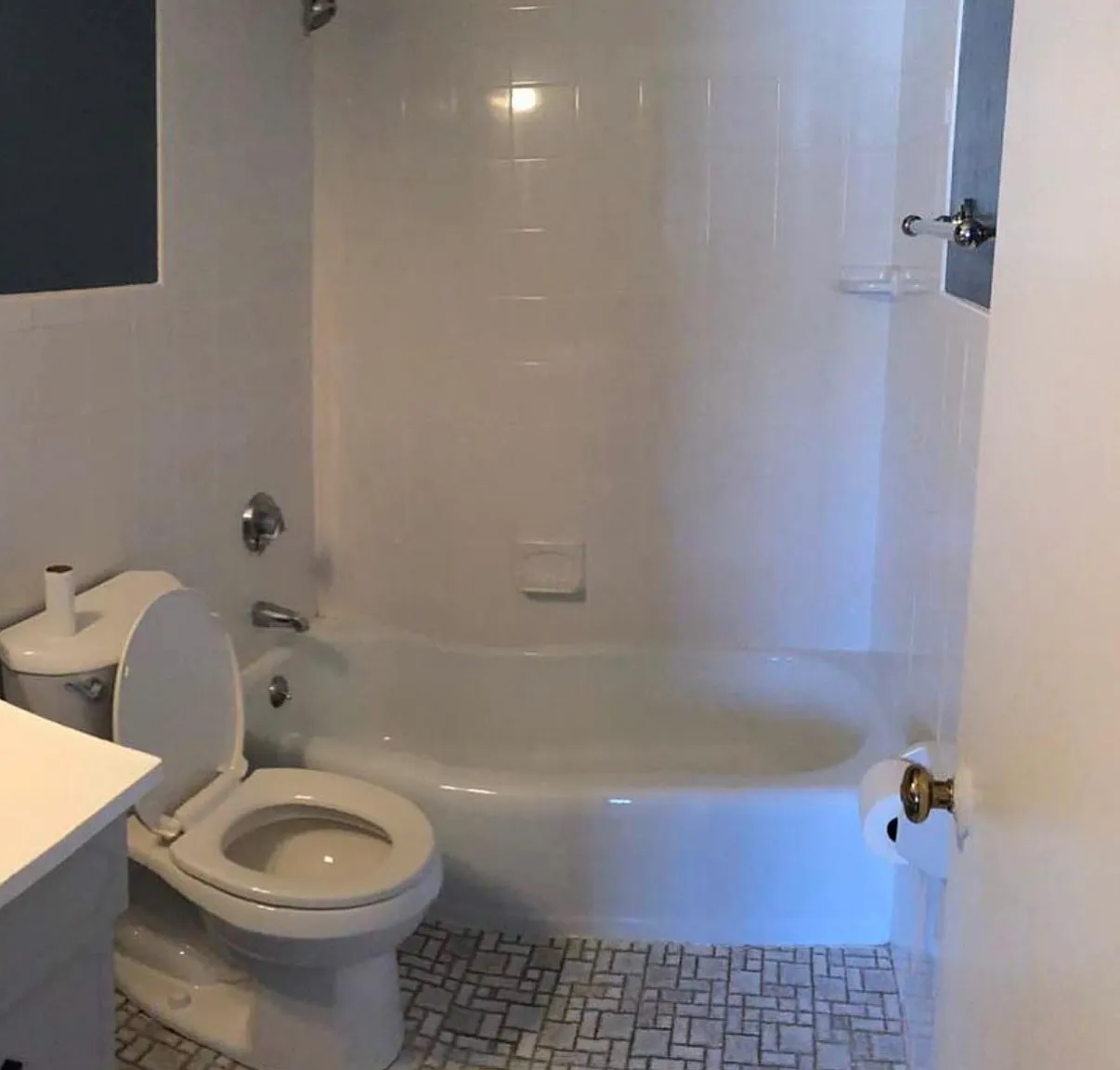 1 bed, 583 sqft, $2,300 — Photo 2