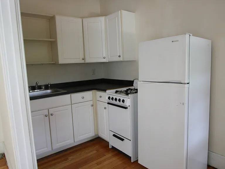 39 Vick Park #B-8 — Photo 5