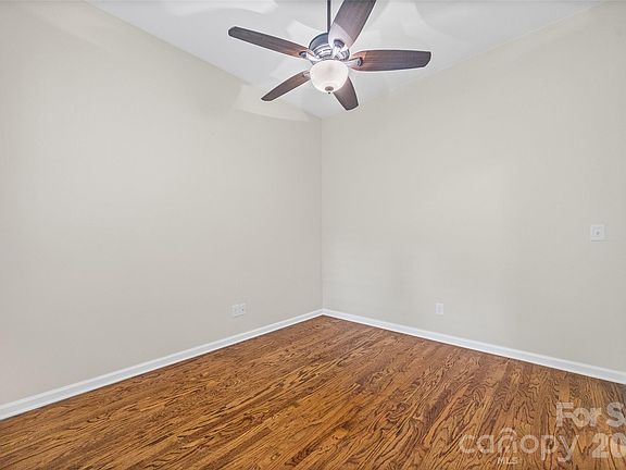 4th image of 537 Channel Rd