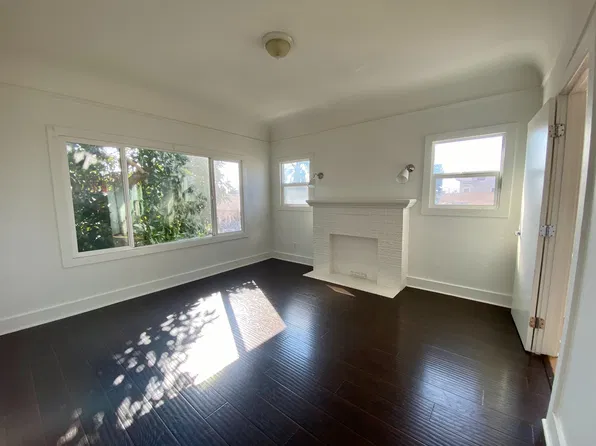 4605 Pickford St #4607-1/2, Los Angeles, CA 90019