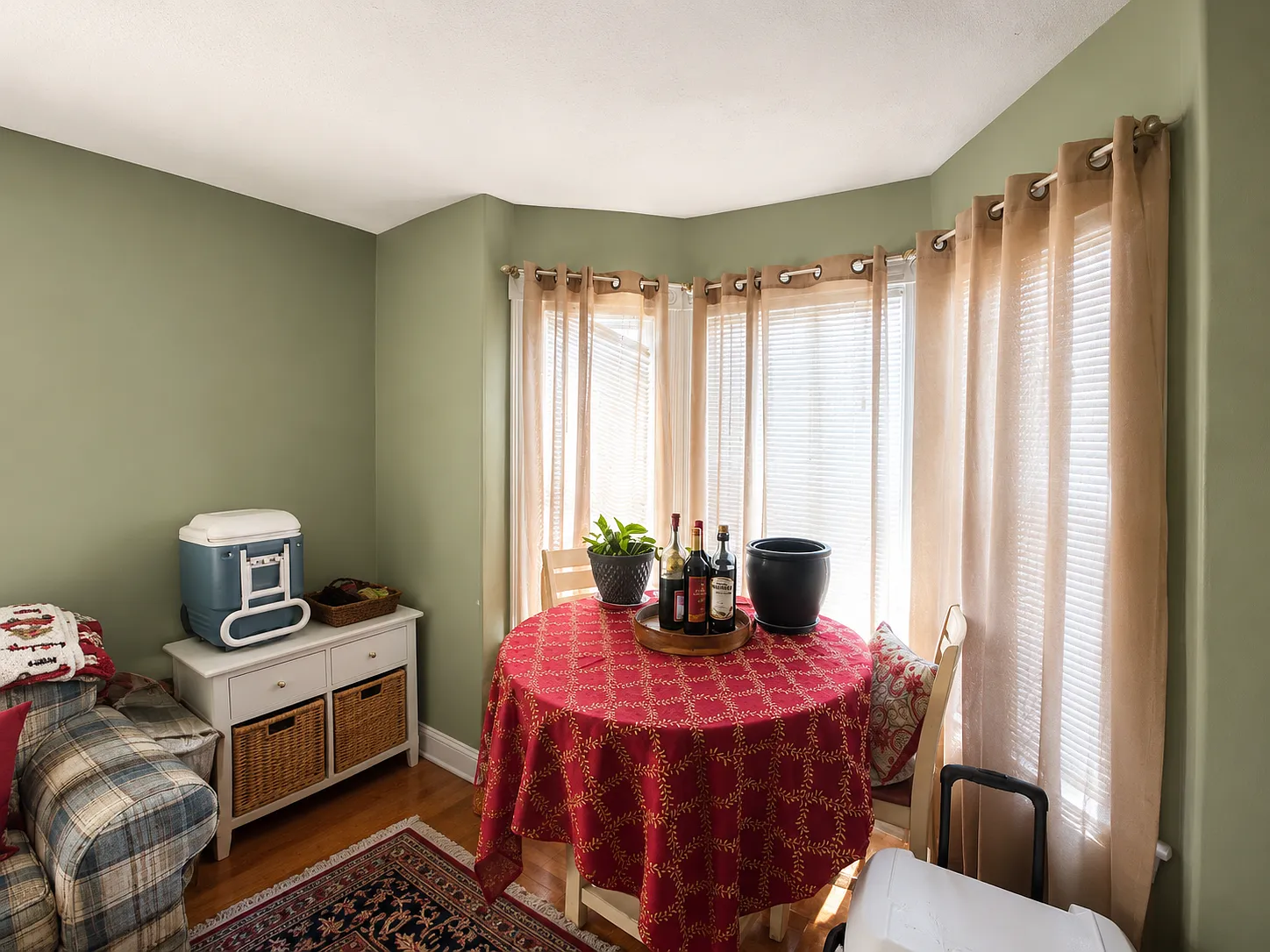 2 bed, 900 sqft, $2,750 — Photo 4