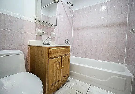 4th image of 546 Saint Marks Ave APT 7