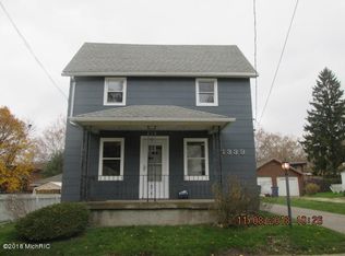 1339 Emerald Ave NE, Grand Rapids, MI 49505