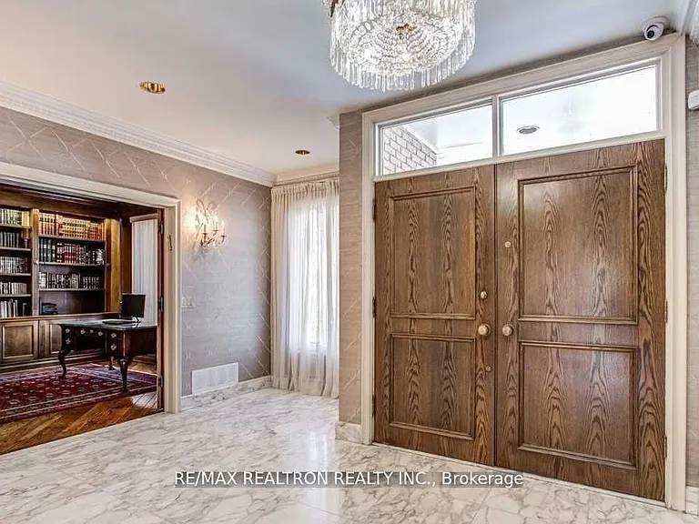 29 Sultana Ave — Photo 4