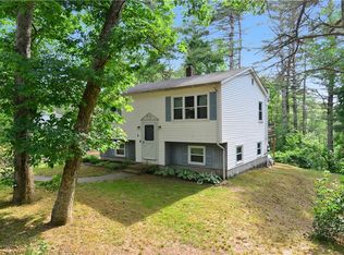 8 Brodin Dr, Richmond, RI 02832
