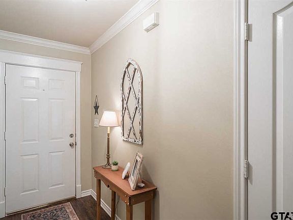 4th image of 109 Cedar Ln