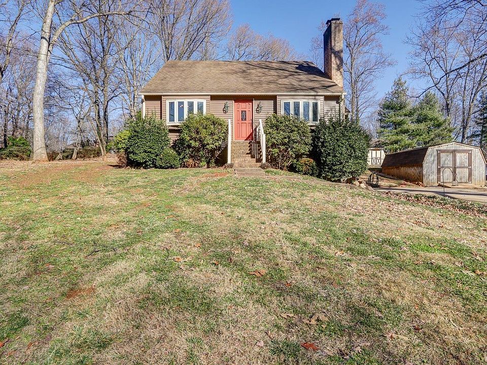 1st image of 214 Forest Dale Dr