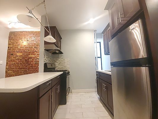 1st image of 2876 Jerome Ave #C6