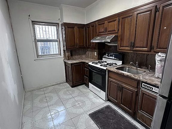 5th image of 1862 68th St