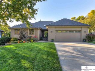 15686 Jackson Dr, Omaha, NE 68118