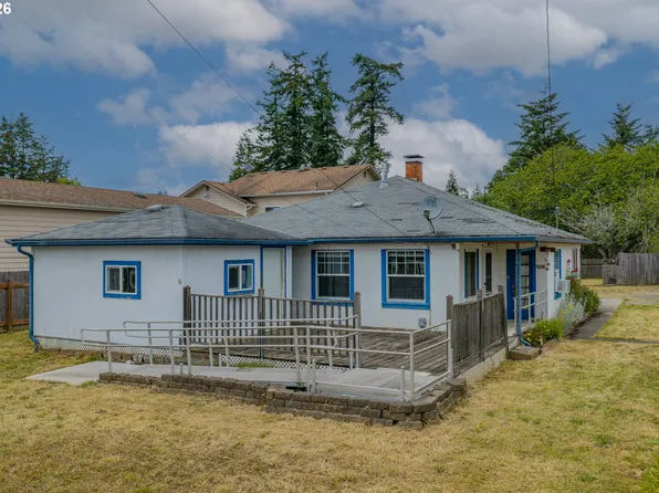 1923 Maple St, Myrtle Point, OR 97458