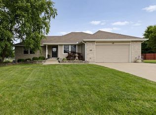603 Canyon Dr, Pleasant Hill, MO 64080