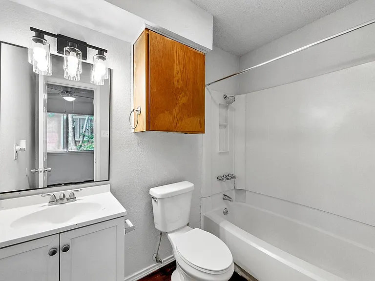 5707 Spring Meadow Rd #B — Photo 12