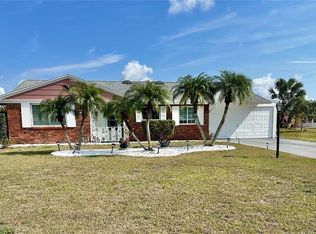 705 Brannen Cir, Sun City Center, FL 33573