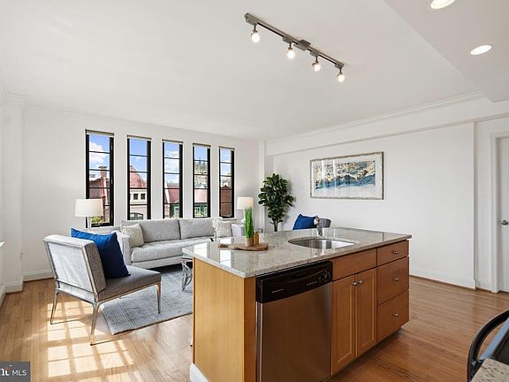 4th image of 1701 16th St NW APT 544