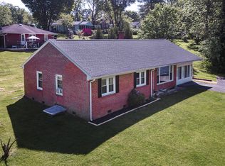 13 Country Club Rd, Lexington, VA 24450