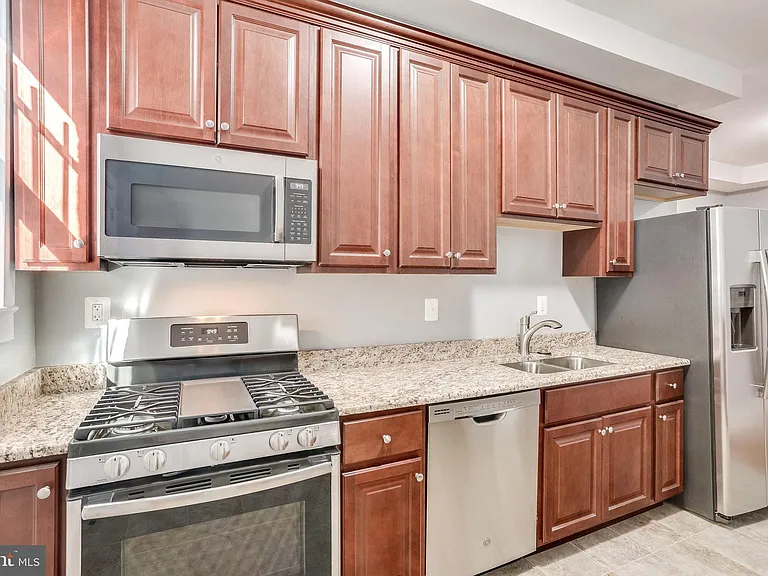 606 Q St NW — Photo 18