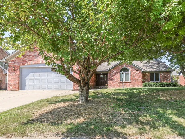 8644 Rahke Rd, Indianapolis, IN 46217