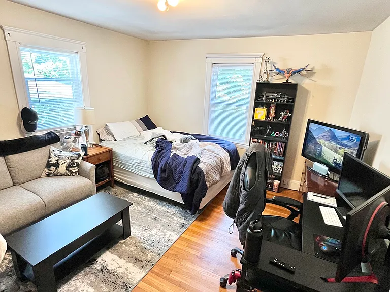 292 Foster St #2 — Photo 5
