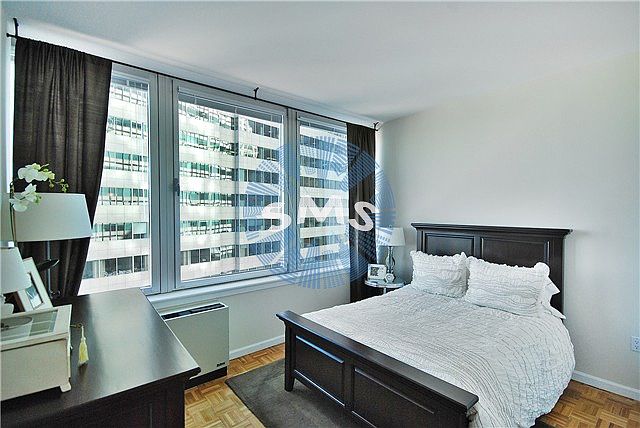 Financial District Real Estate