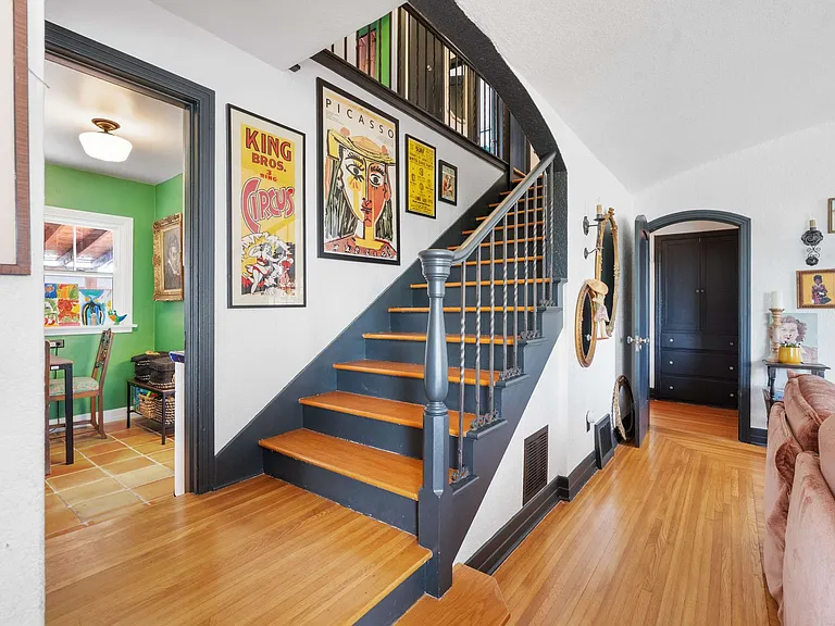 2615 Myrtle Ave — Photo 10
