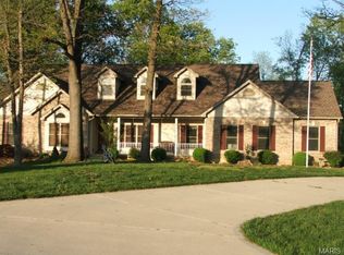 131 Clarks Pointe Dr, Hawk Point, MO 63349