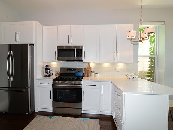 5th image of 1752 N Sedgwick St Unit 3