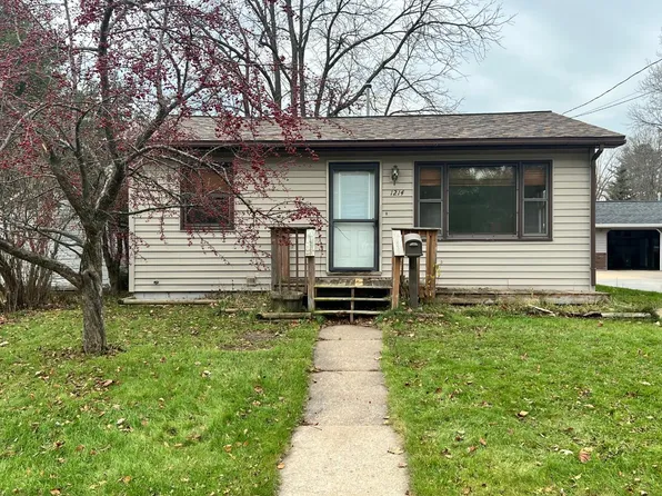 1214 N Superior St, Antigo, WI 54409