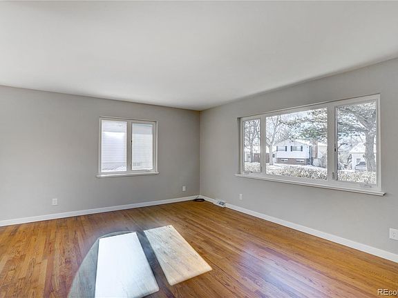 4th image of 4660 S Lipan St