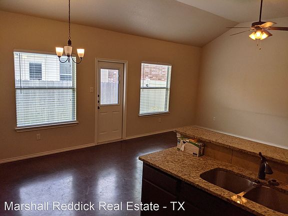 4th image of 199 Joanne Cv