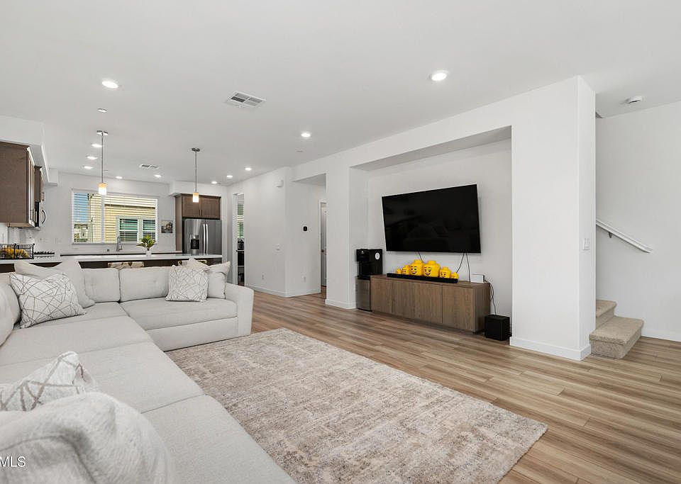 1st image of 27560 Sanctuary Ct