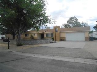 1516 36th Cir SE, Rio Rancho, NM 87124