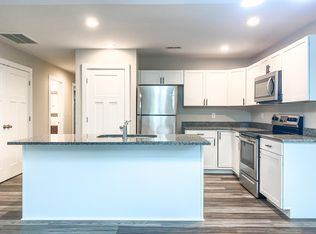 729 Jessica Miley Ln, Wellford, SC 29385