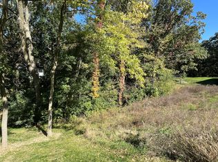 7333 NW Beaver Dr, Johnston, IA 50131