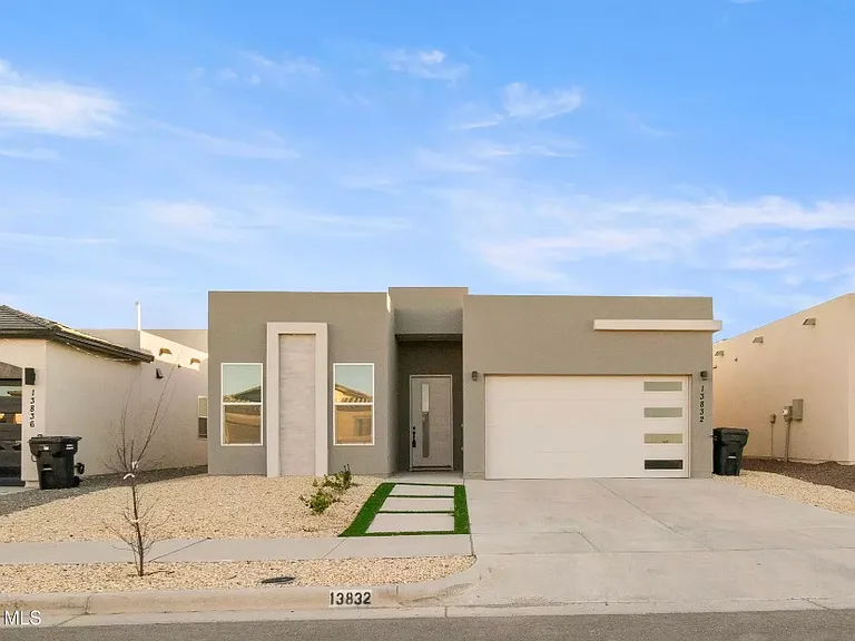 13832 Paseo De Loma Dr — Photo 1