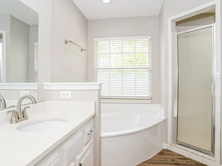 8237 Abbeyfield Dr — Photo 11