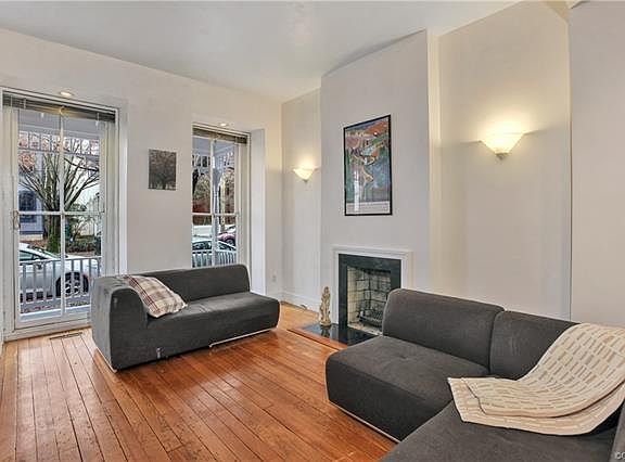 5th image of 3608 1/2 W Broad St