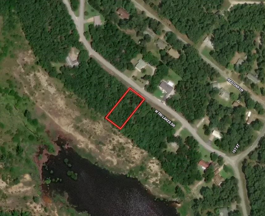 2nd image of 601 W Tri Lakes Dr