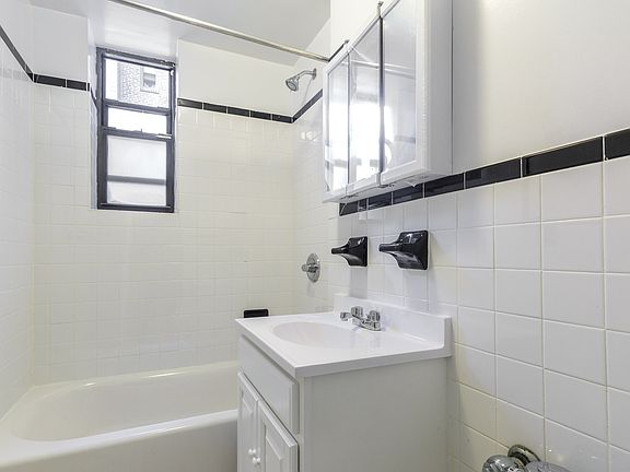 4th image of 43-09 40th St #E21